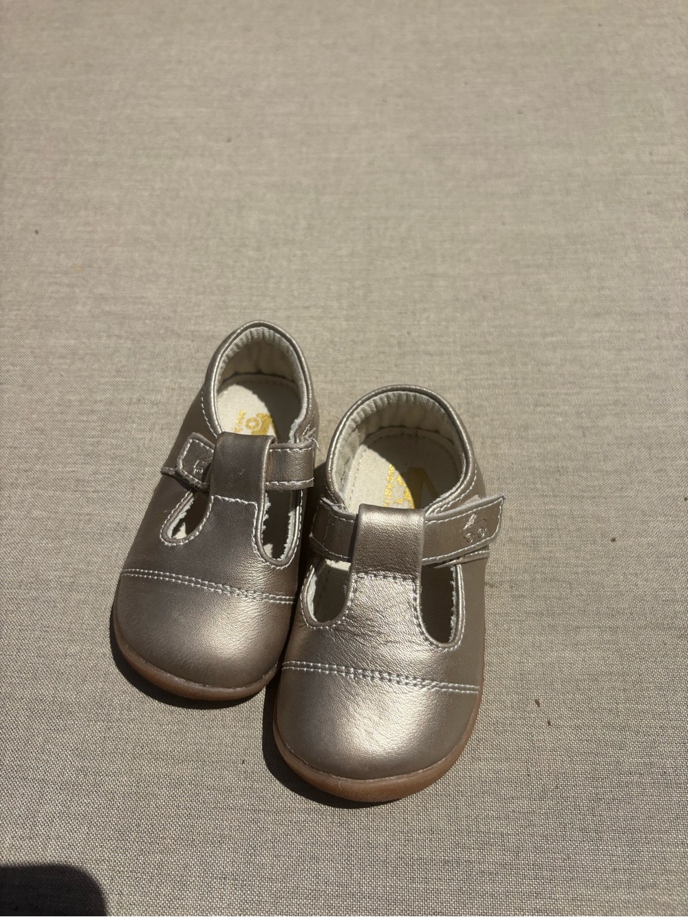 Stride Rite Metallic Silver T-Strap Toddler Mary Jane Sandals